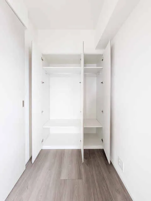 RJR Precia Kamata - Interior - ["Flooring", "Wood", "Floor"]