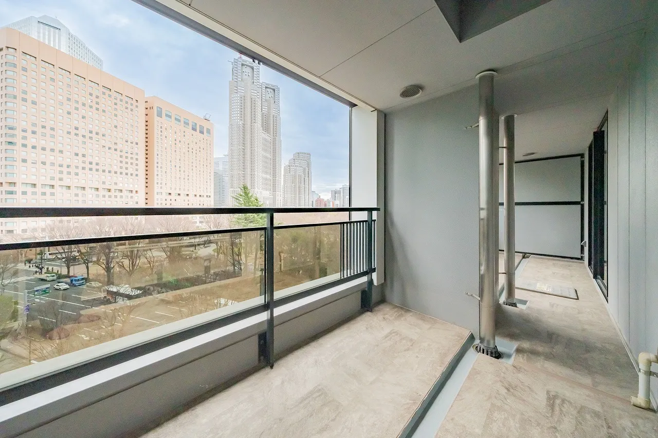 Central Park Tower La Tour Shinjuku - Interior - ["Building", "Interior design", "Shade"]