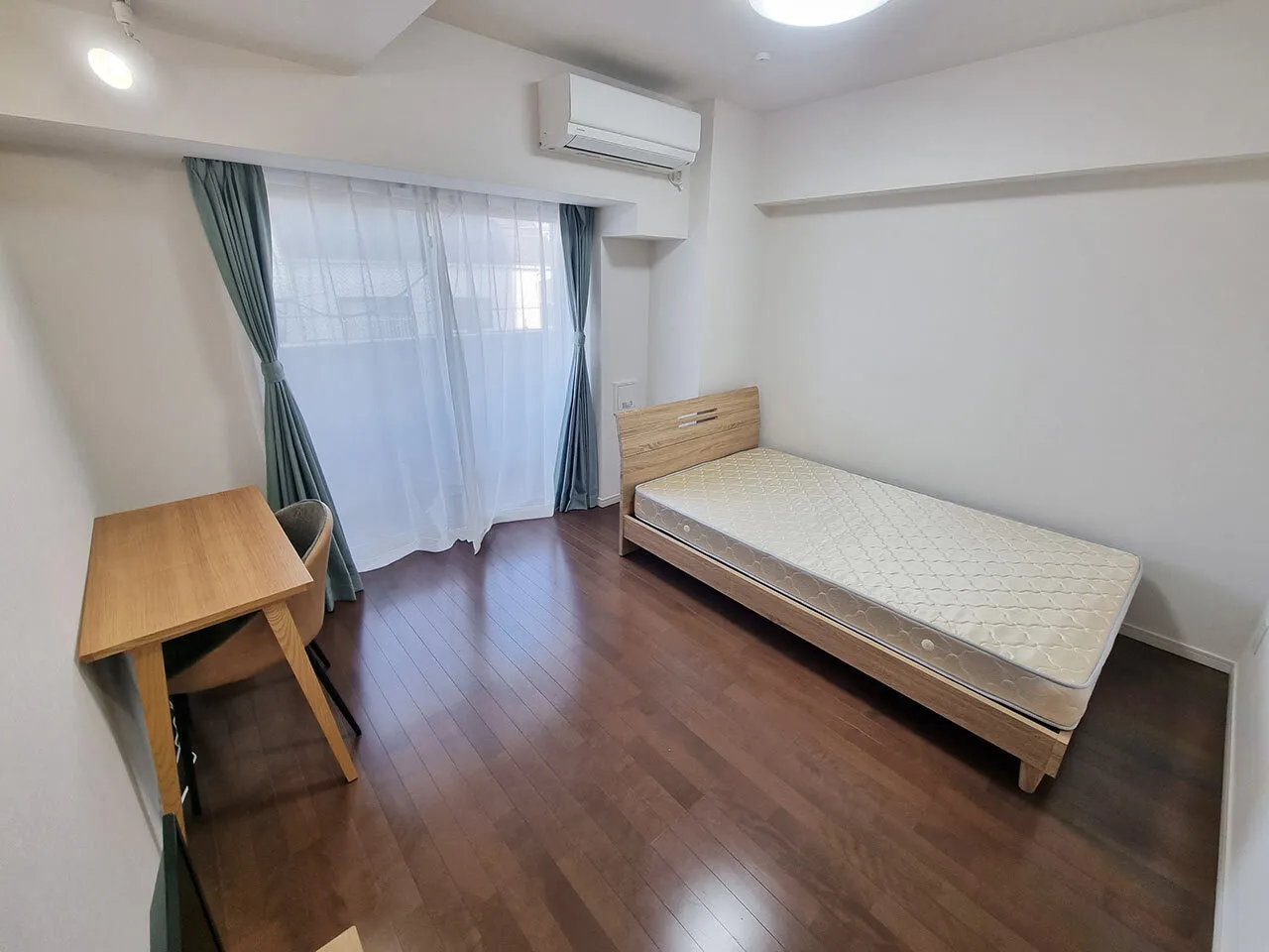 Mynavi STAY Hon-Haneda - Interior - ["Flooring", "Floor", "Wood"]