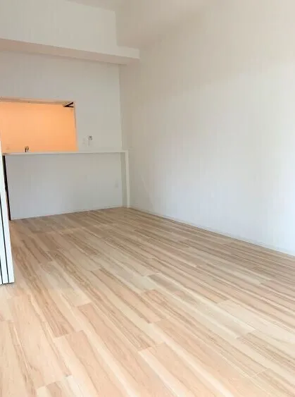 Serenite Fran Umeda - Interior - ["Flooring", "Wood flooring", "Floor"]