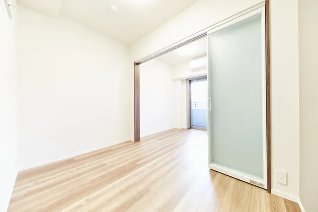 Belfirth Kinshicho South - Interior - ["Building", "Fixture", "Wood"]