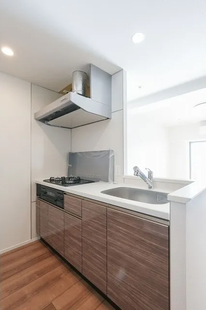 Gran Casa Minowa IV - Interior - ["Mirror", "Cabinetry", "Tap"]