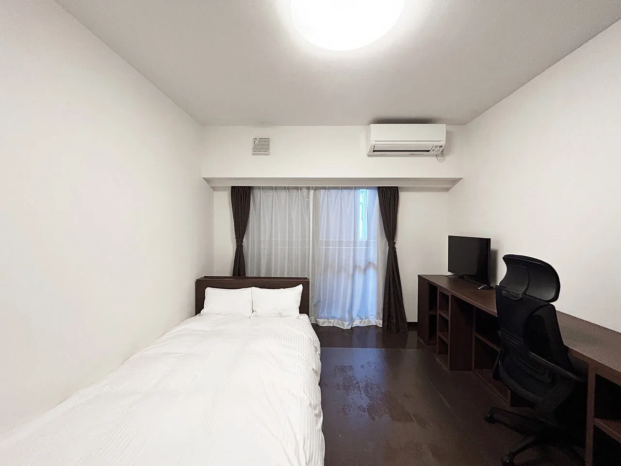 Mynavi STAY Ginza East - Interior - ["Wood", "Wood flooring", "Flooring"]