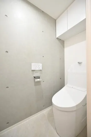 Le Nid Nihonbashi - Interior - ["Toilet seat", "Plumbing fixture", "Flooring"]