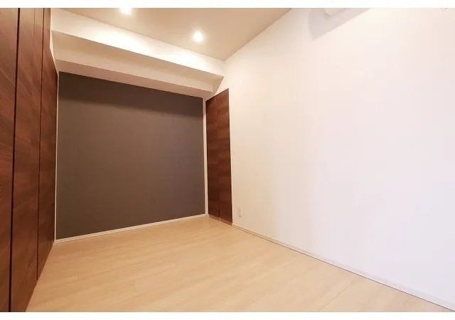 Comforia Shinjuku East Side Tower - Interior - ["Flooring", "Wood", "Floor"]