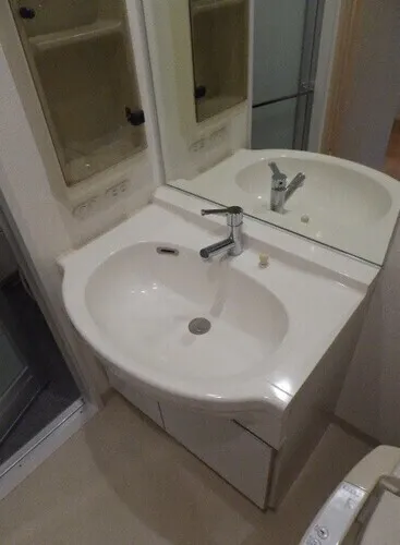 Broad City Tokyo - Interior - ["Bathroom Sink", "Plumbing fixture", "Sink"]