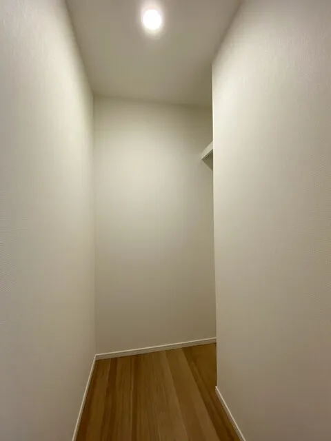 Park Tower Kachidoki South Building - Interior - ["Flooring", "Floor", "Wall"]