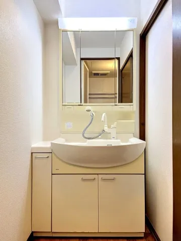 Garden Home Sanno Hills - Interior - ["Bathroom Sink", "Plumbing fixture", "Interior design"]
