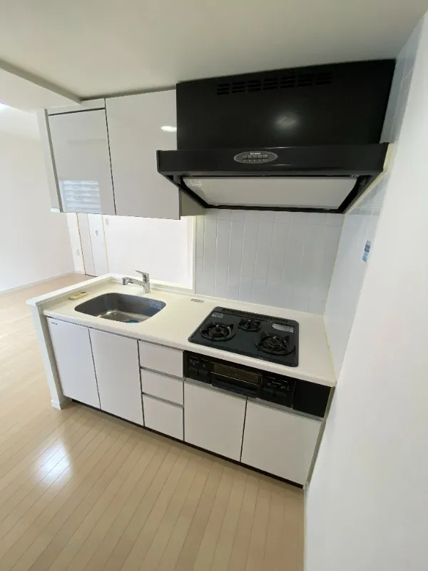 GRAND VAN FRESTALA Toyocho - Interior - ["Major appliance", "Kitchen", "Flooring"]
