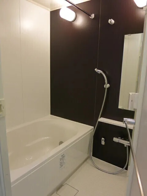 Owl Court Minami Ikebukuro - Interior - ["Plumbing fixture", "Bathtub", "Tap"]