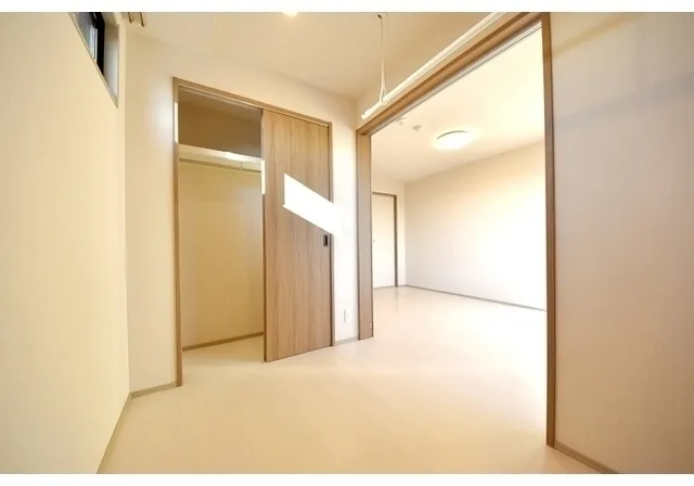 Glorio Shelt Senkawa - Interior - ["Flooring", "Floor", "Wood"]