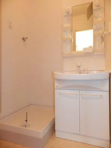 Hermitage Kami-Itabashi - Interior - ["Bathroom Sink", "Plumbing fixture", "Interior design"]