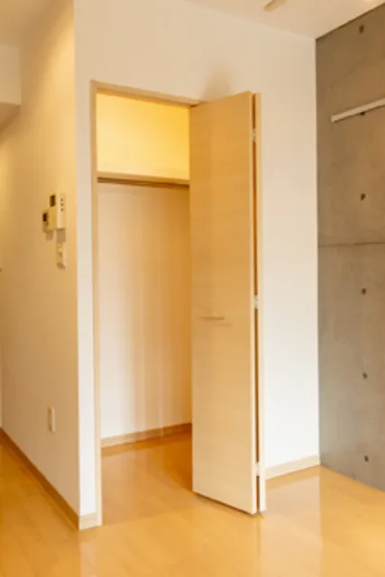 Maison 21 - Interior - ["Wall", "Wood", "Flooring"]