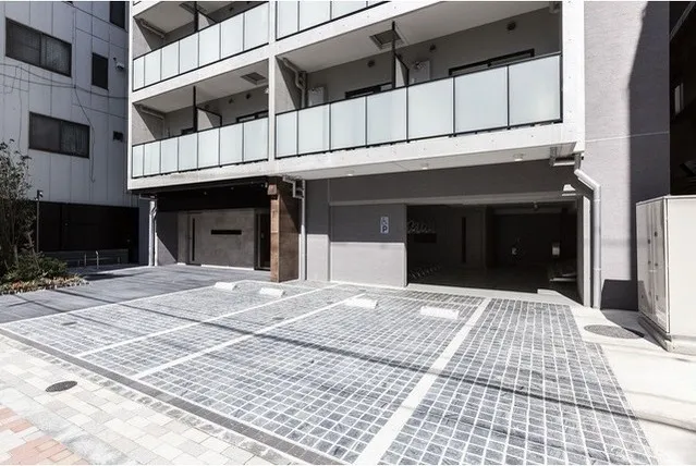 La Sante Ueno - Other - ["Daylighting", "Aluminium", "Tile"]