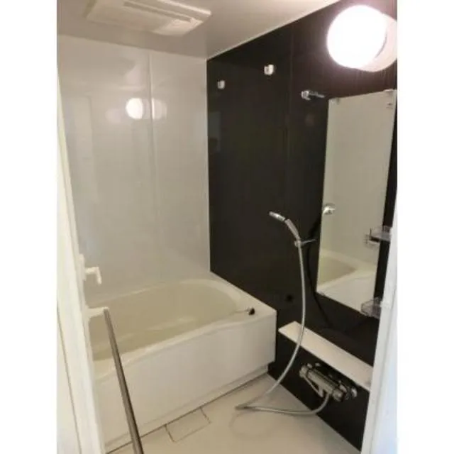 Park Axis Higashi Koenji - Interior - ["Bathtub", "Plumbing fixture", "Property"]