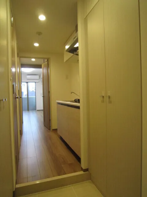 Casa Splendid Shin-Nakano - Interior - ["Flooring", "Floor", "Ceiling"]
