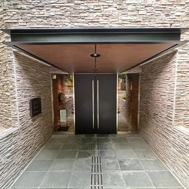 Park Axis Tameike-Sanno - Exterior - ["Wall", "Brick", "Brickwork"]