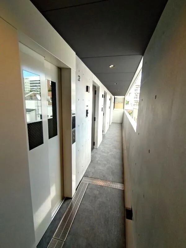 Fullea Fudomae - Exterior - ["Flooring", "Architecture", "Floor"]