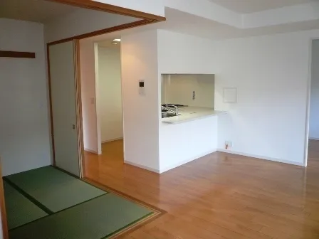 La Vita Nihonbashi - Interior - ["Floor", "Flooring", "Wood flooring"]