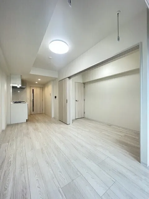 Comforia Liv Minamisunamachi East - Interior - ["Flooring", "Floor", "Wood"]