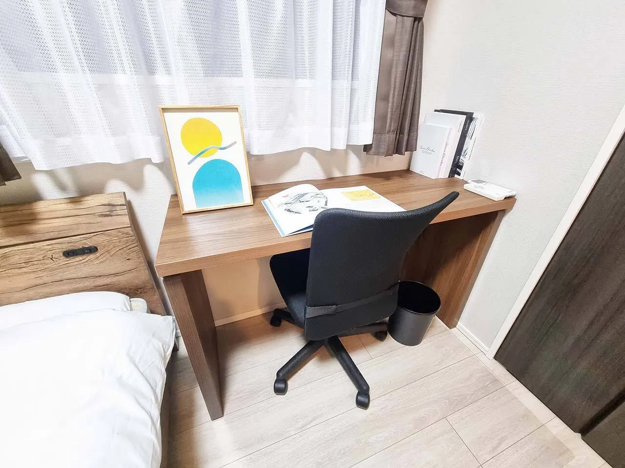 Mynavi STAY Nihonbashi Parkside - Interior - ["Furniture", "Flooring", "Wood"]