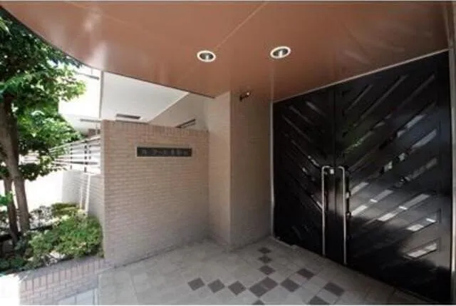 Le Cool Honkomagome - Exterior - ["Plant", "Fixture", "Building"]