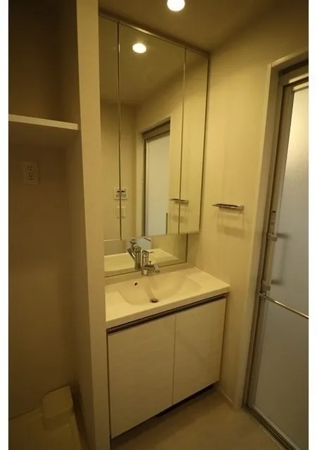 Comforia Shin-Nakano - Interior - ["Property", "Room", "Bathroom"]