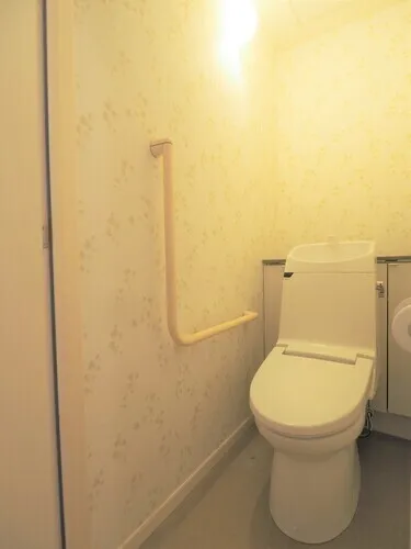 14-23 Samoncho, Shinjuku Ward, Tokyo - Interior - ["Flooring", "Plumbing fixture", "Toilet seat"]