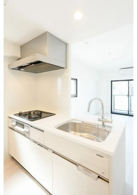 Comforia Liv Nagafukucho - Interior - ["Kitchen", "Countertop", "Major appliance"]