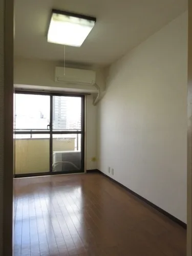 Lions Mansion Hatsudai No. 3 - Interior - ["Window", "Fixture", "Building"]