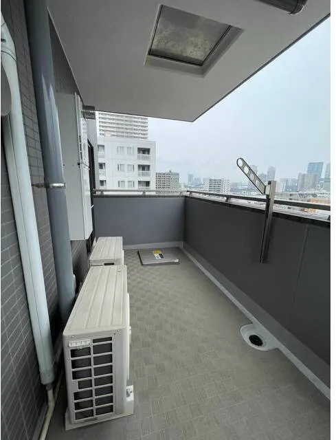 Rivere Tsukishima - Interior - ["Floor", "Flooring", "Composite material"]