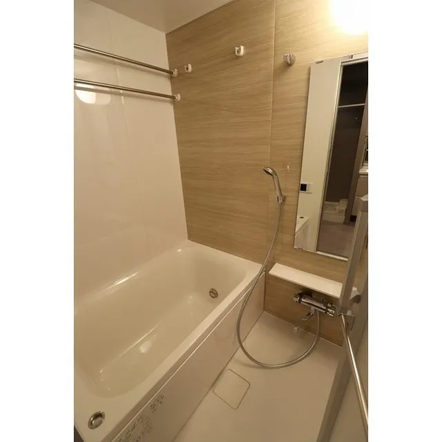 Comforia Shin-Nakano - Interior - ["Bathtub", "Plumbing fixture", "Shower"]