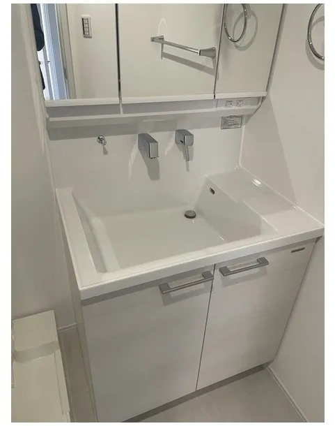 Peabody Homes Nakanosakaue - Interior - ["Plumbing fixture", "Sink", "Silver"]