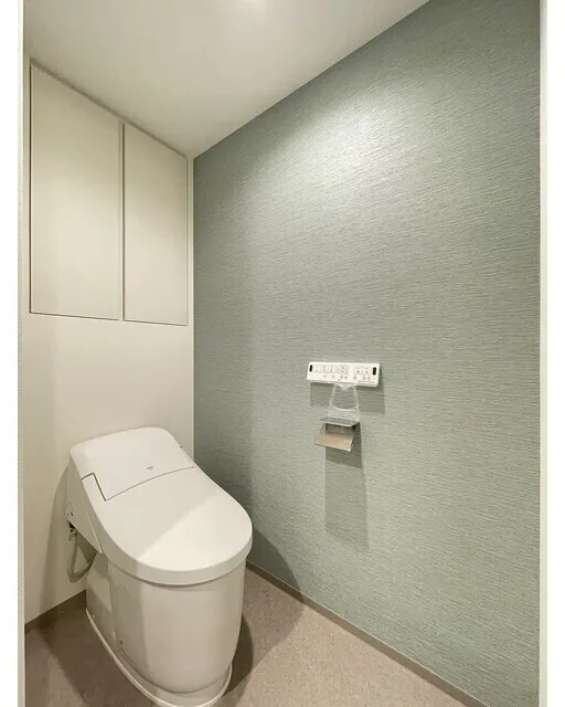 Stylio Kamata West - Interior - ["Toilet seat", "Flooring", "Toilet"]