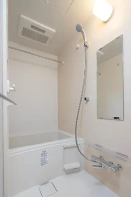 Comodo Ebisu - Interior - ["Bathroom", "Room", "Property"]