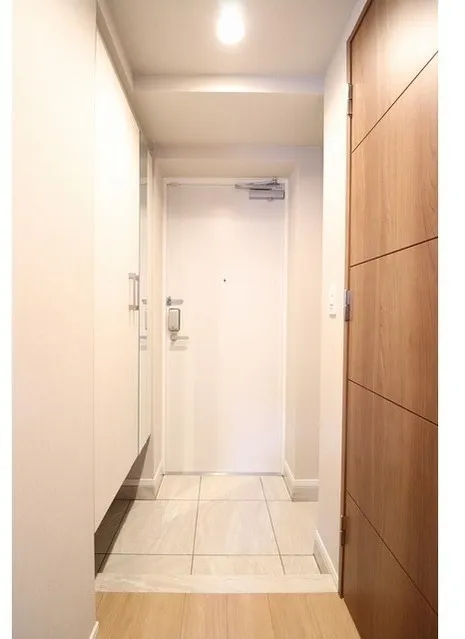 La Douceur Sugamo East - Interior - ["Flooring", "Floor", "Wall"]