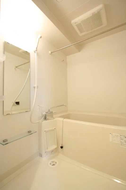 Castalia Hatsudai - Interior - ["Property", "Plumbing fixture", "Building"]