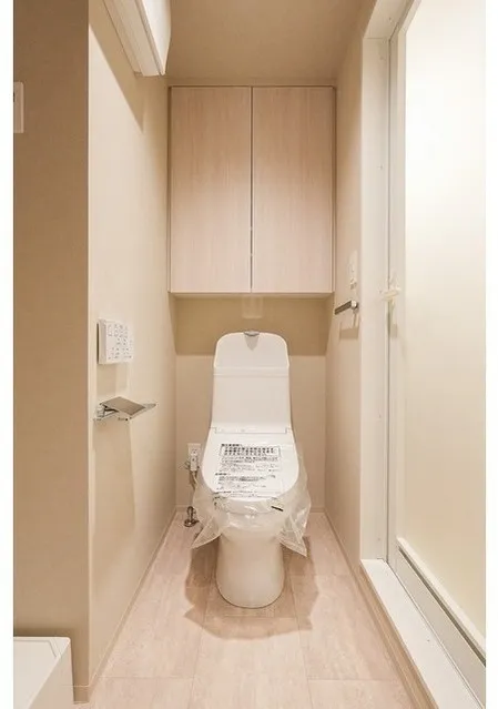 Season Flats Omorinishi - Interior - ["Toilet seat", "Flooring", "Toilet"]