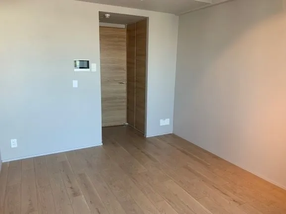 Open Bloom Shinagawa Minami-Oi - Interior - ["Wood flooring", "Flooring", "Floor"]