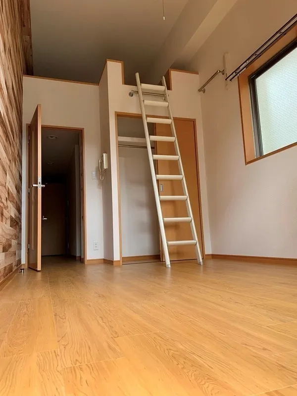 CAVANA Higashikomagata - Interior - ["Flooring", "Wood", "Floor"]