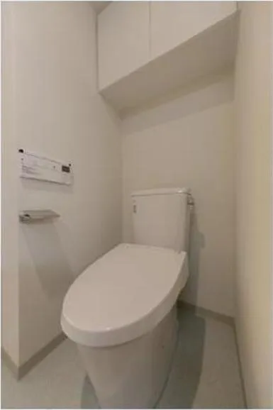 UTA HOUSE - Interior - ["Toilet", "Bathroom", "Toilet seat"]