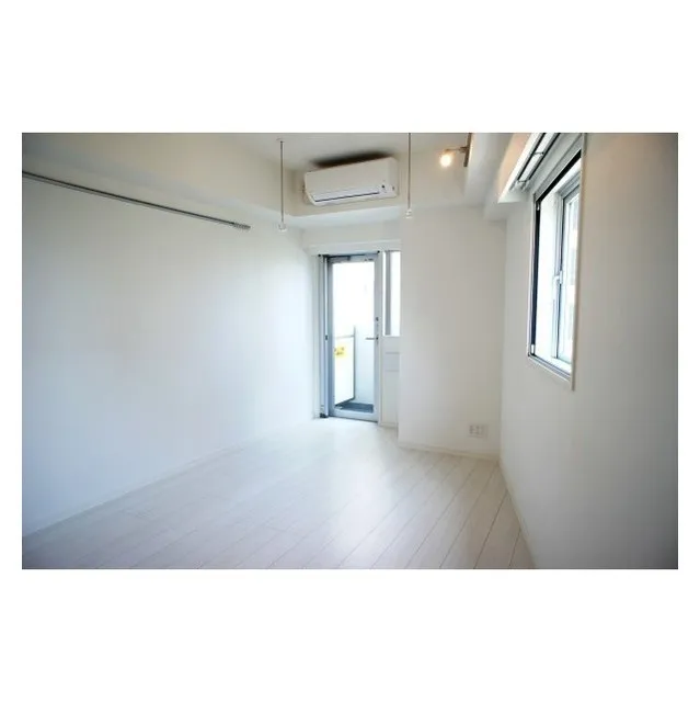 Stage First Nakano Sakagami - Interior - ["Window", "Fixture", "Hall"]