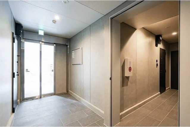 Well Square Hatagaya - Exterior - ["Flooring", "Floor", "Ceiling"]