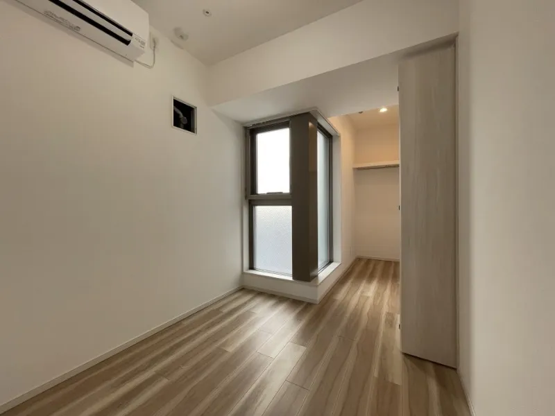 Crevia Rigze Kamata Nishi - Interior - ["Flooring", "Wood", "Floor"]