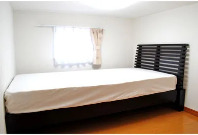 Kamiuma WEST - Interior - ["Furniture", "Wood", "Bed"]