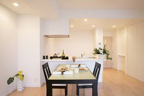 Residia Bunkyo Honkomagome - Design - ["Table", "Furniture", "Property"]