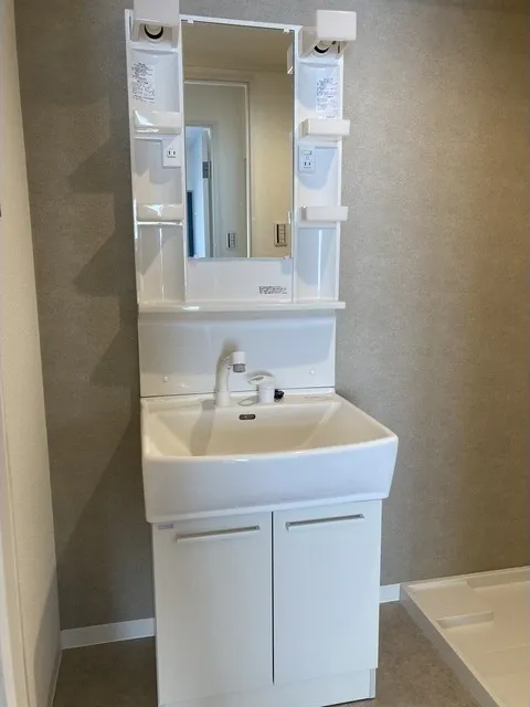 Maison De Loire - Interior - ["Bathroom Sink", "Plumbing fixture", "Sink"]