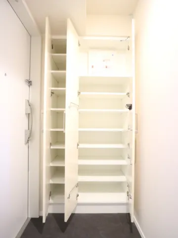 Proud Flat Asakusabashi - Interior - ["White", "Property", "Room"]
