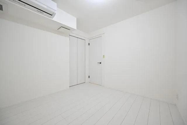 The Residence Nihonbashi - Interior - ["White", "Flooring", "Floor"]