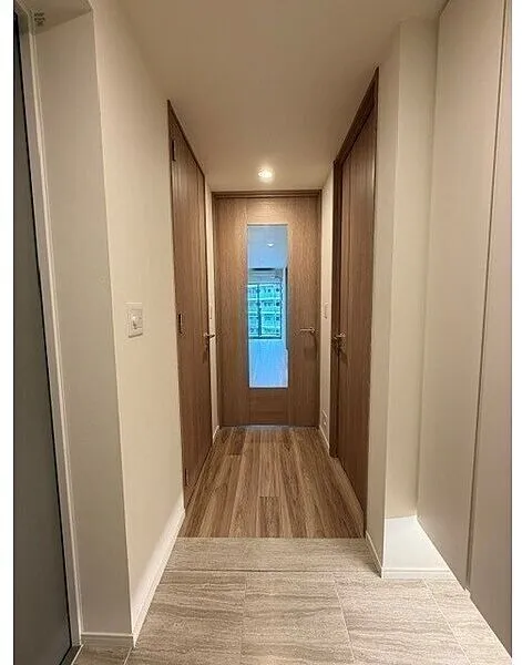 HARUMI FLAG SUN VILLAGE C Building - Interior - ["Flooring", "Floor", "Wood"]
